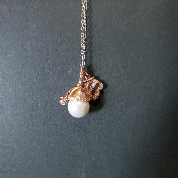 STERLING AND ROSE GOLD SNOW HAT AND MITTENS NECKLACE - Picture 2 of 2